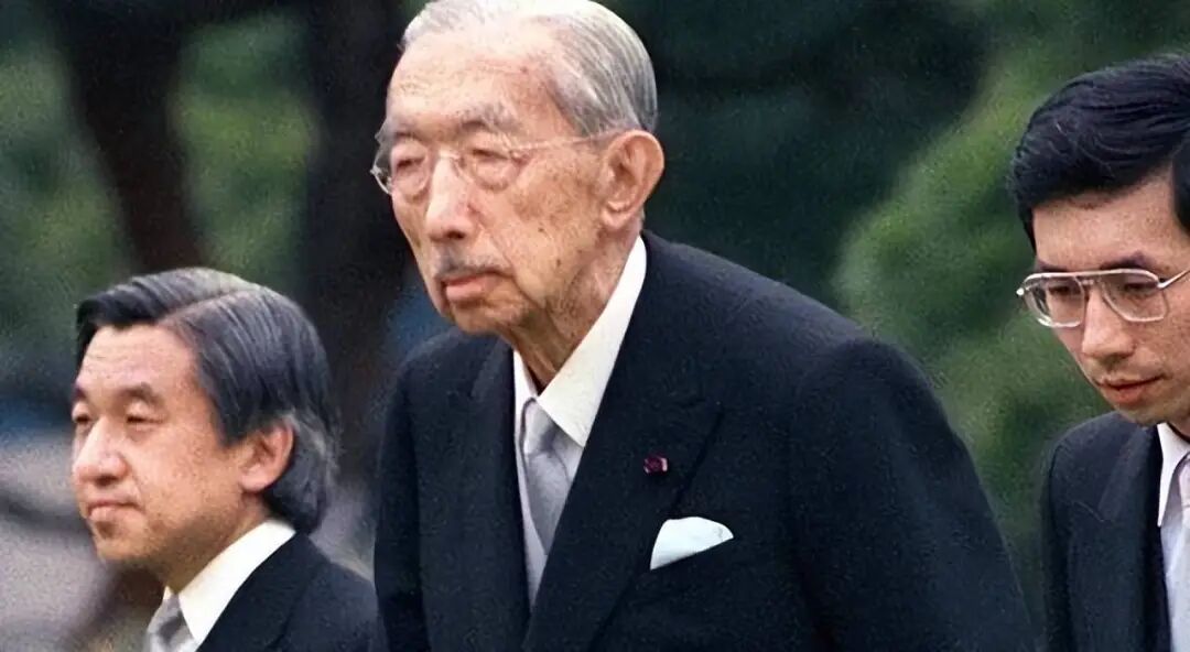 日本艺术家小泉明郎:用“个体痛苦|作为二战首犯的日本昭和天皇裕仁