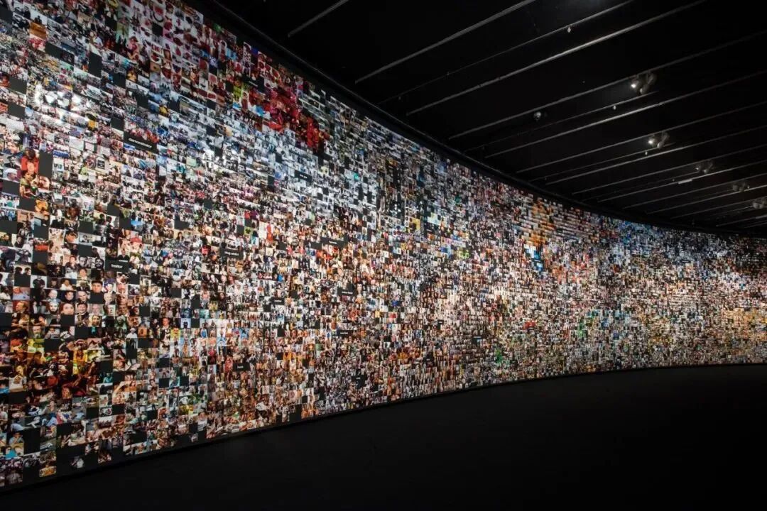 2026艺术未来指南:在AI席卷|艺术家特雷弗·帕格伦(TrevorPaglen)作品