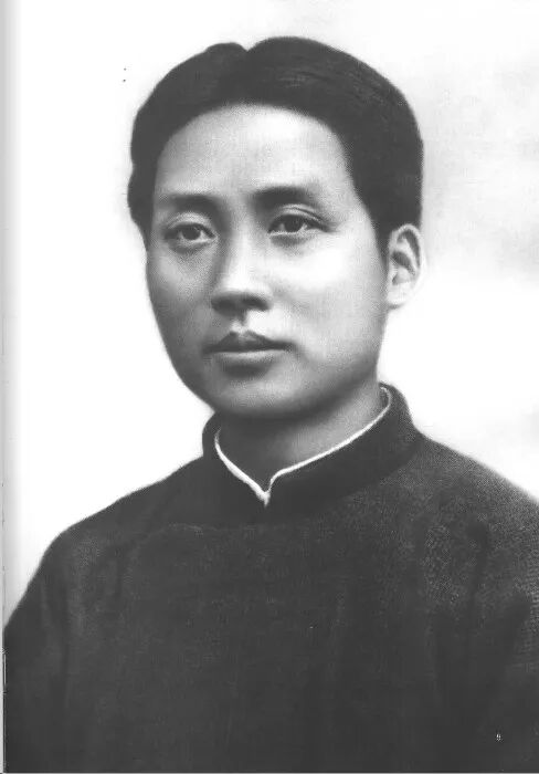 “大我”之境:毛泽东思想对中国当|青年时期的毛泽东