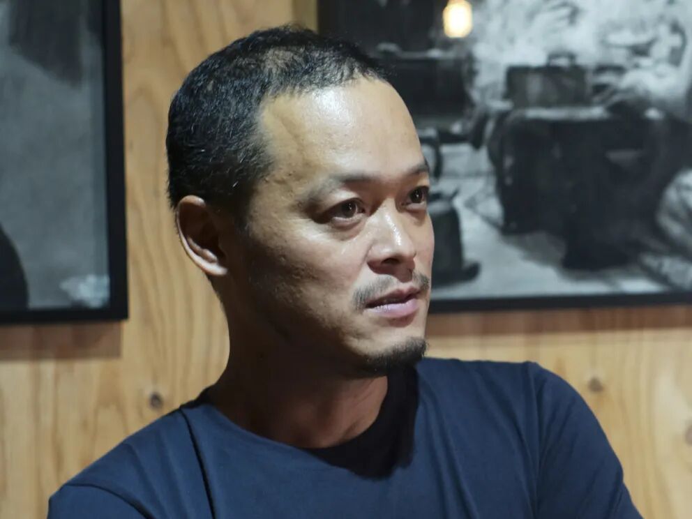日本艺术家小泉明郎:用“个体痛苦|艺术家小泉明郎