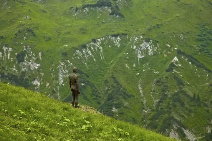 安东尼·葛姆雷的策略性复活:如何|安东尼葛姆雷《地平线之域》2010-2012年阿尔卑斯山